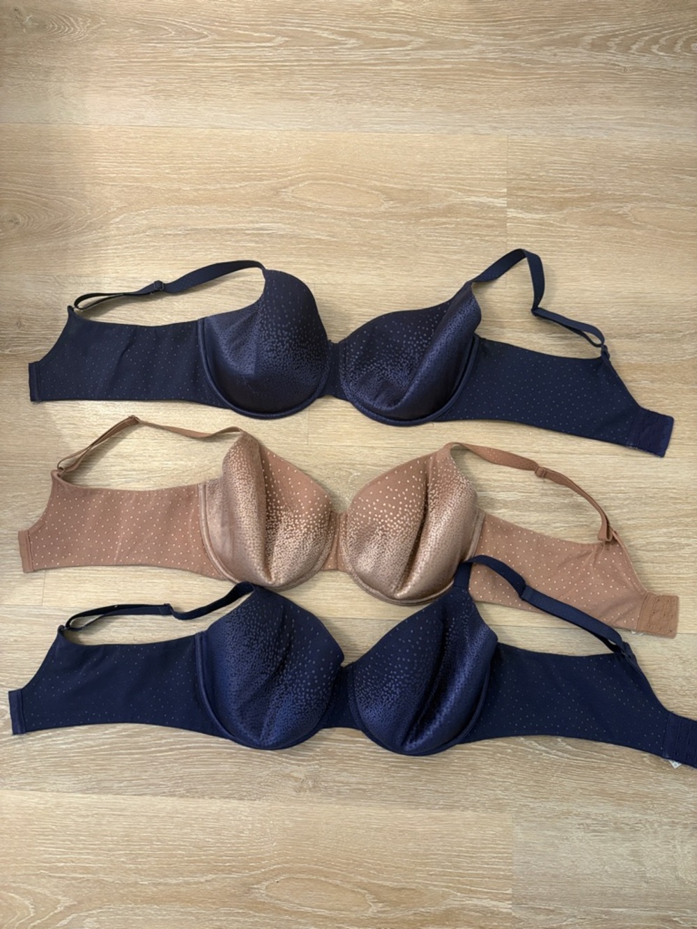 Wacoal Everyday Smooth T-Shirt Bra - Navy & Nude
